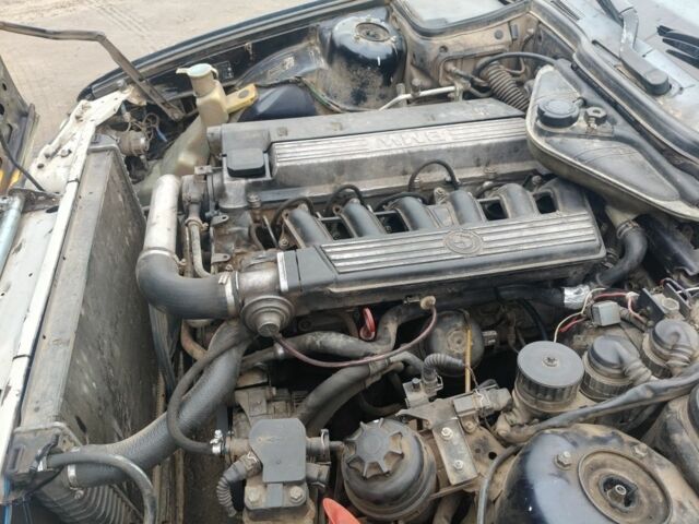 Синій БМВ 5 Серія, об'ємом двигуна 2 л та пробігом 2 тис. км за 1400 $, фото 4 на Automoto.ua