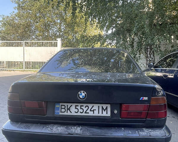 Синій БМВ 5 Серія, об'ємом двигуна 2.5 л та пробігом 300 тис. км за 3000 $, фото 2 на Automoto.ua