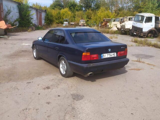 Синий БМВ 5 Серия, объемом двигателя 1.8 л и пробегом 1000 тыс. км за 3000 $, фото 2 на Automoto.ua