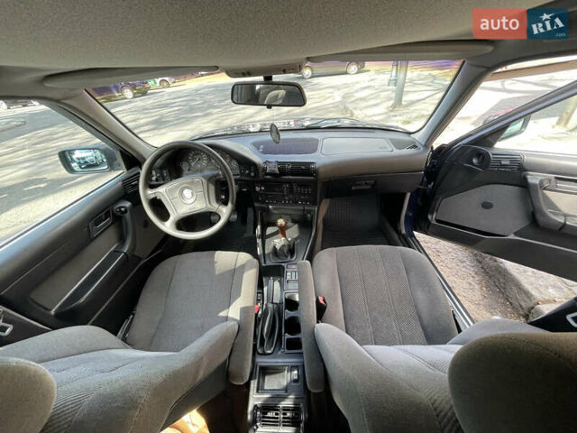 Синій БМВ 5 Серія, об'ємом двигуна 2.3 л та пробігом 295 тис. км за 5000 $, фото 17 на Automoto.ua