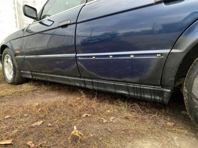 Синій БМВ 5 Серія, об'ємом двигуна 2 л та пробігом 300 тис. км за 2200 $, фото 12 на Automoto.ua