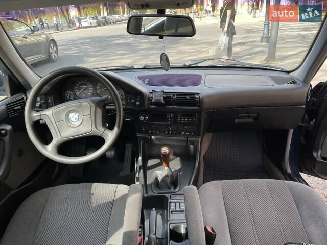 Синій БМВ 5 Серія, об'ємом двигуна 2.3 л та пробігом 295 тис. км за 5000 $, фото 16 на Automoto.ua