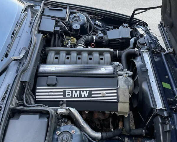 Синій БМВ 5 Серія, об'ємом двигуна 2.3 л та пробігом 295 тис. км за 5000 $, фото 11 на Automoto.ua