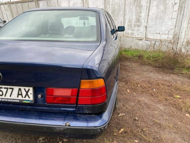 Синій БМВ 5 Серія, об'ємом двигуна 2 л та пробігом 300 тис. км за 2200 $, фото 11 на Automoto.ua