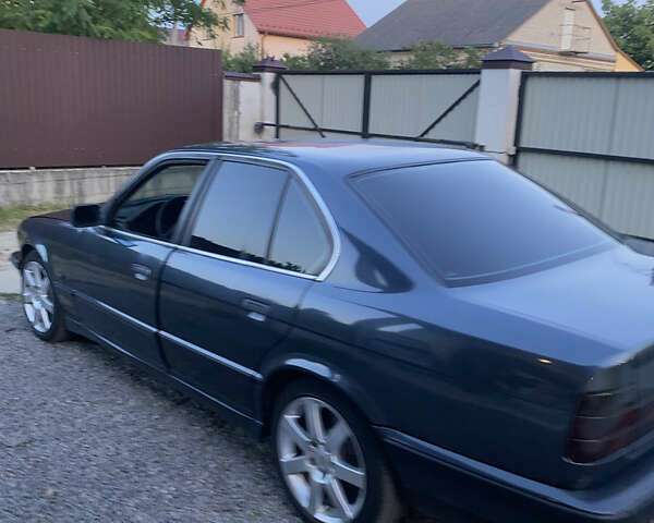 Синий БМВ 5 Серия, объемом двигателя 2.5 л и пробегом 470 тыс. км за 3000 $, фото 3 на Automoto.ua