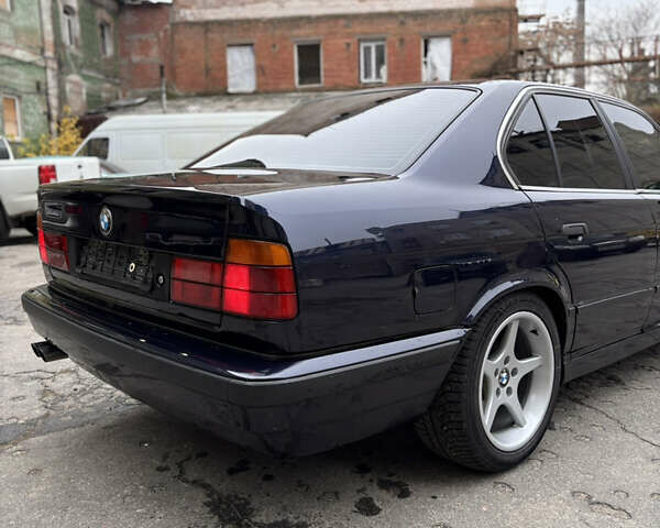 Синий БМВ 5 Серия, объемом двигателя 2 л и пробегом 500 тыс. км за 3750 $, фото 13 на Automoto.ua