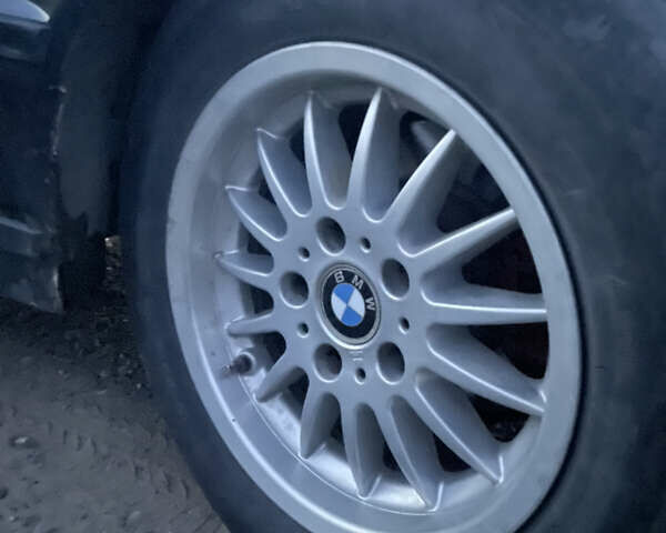 Синий БМВ 5 Серия, объемом двигателя 2.5 л и пробегом 469 тыс. км за 2499 $, фото 8 на Automoto.ua