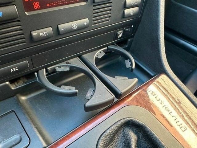 Синій БМВ 5 Серія, об'ємом двигуна 2.8 л та пробігом 270 тис. км за 2700 $, фото 7 на Automoto.ua