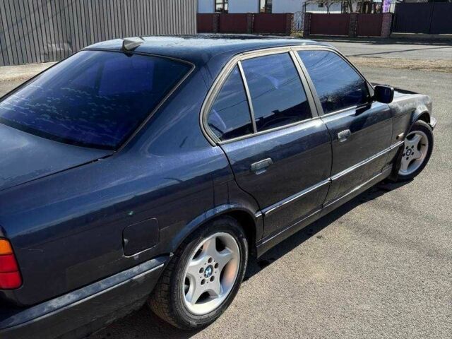 Синий БМВ 5 Серия, объемом двигателя 1.8 л и пробегом 444 тыс. км за 1699 $, фото 4 на Automoto.ua