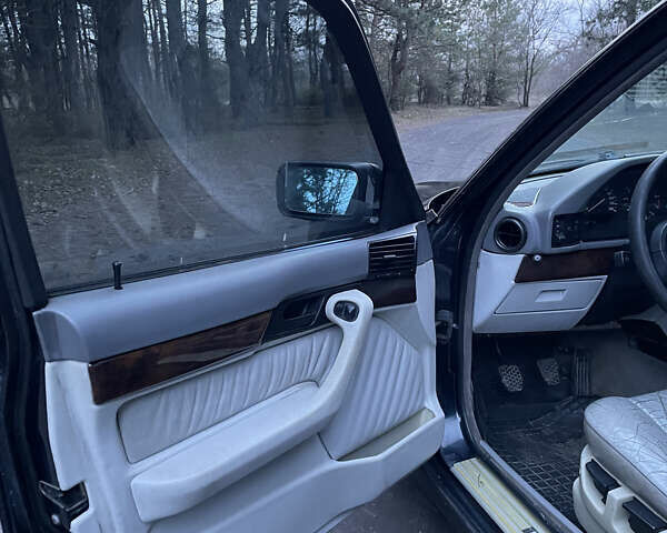 Синий БМВ 5 Серия, объемом двигателя 2 л и пробегом 362 тыс. км за 4100 $, фото 8 на Automoto.ua