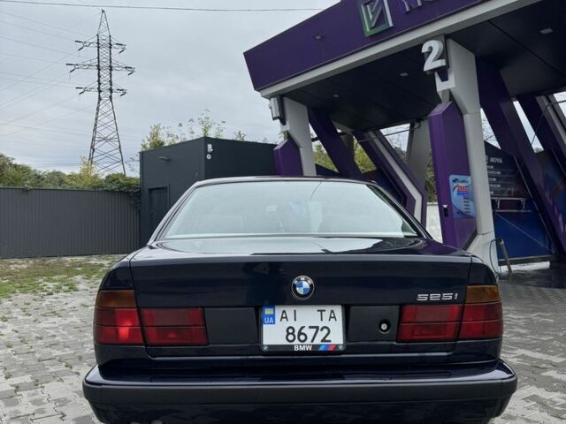 Синий БМВ 5 Серия, объемом двигателя 2 л и пробегом 490 тыс. км за 4300 $, фото 4 на Automoto.ua