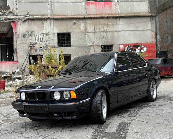 Синий БМВ 5 Серия, объемом двигателя 2 л и пробегом 500 тыс. км за 3750 $, фото 6 на Automoto.ua