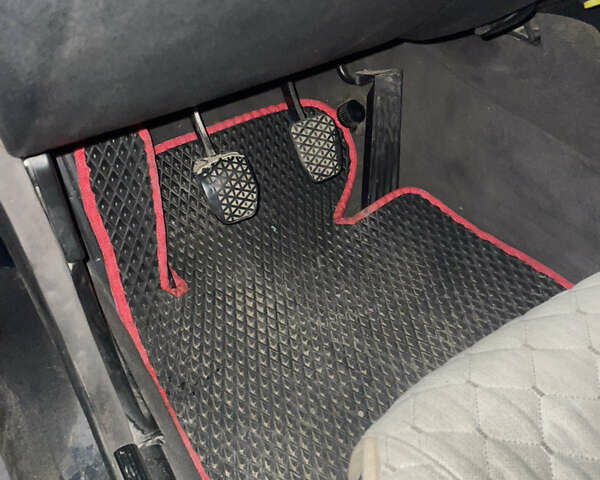 Синий БМВ 5 Серия, объемом двигателя 2.5 л и пробегом 469 тыс. км за 2499 $, фото 12 на Automoto.ua