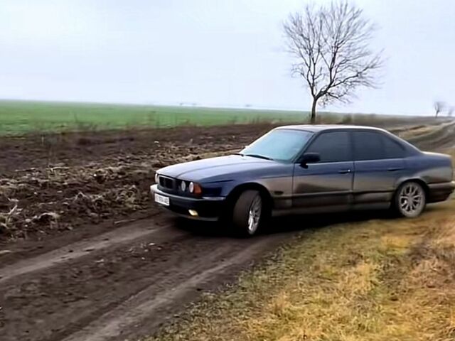 Синій БМВ 5 Серія, об'ємом двигуна 2 л та пробігом 360 тис. км за 2400 $, фото 3 на Automoto.ua