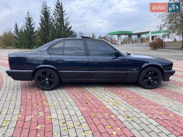 Синий БМВ 5 Серия, объемом двигателя 2 л и пробегом 420 тыс. км за 3500 $, фото 4 на Automoto.ua