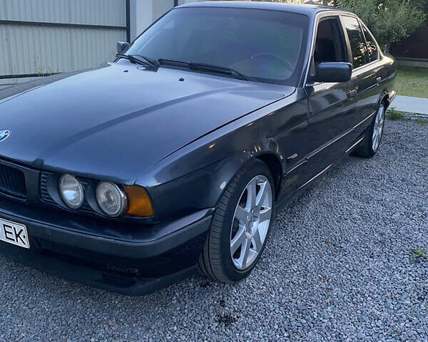 Синий БМВ 5 Серия, объемом двигателя 2.5 л и пробегом 470 тыс. км за 3000 $, фото 2 на Automoto.ua