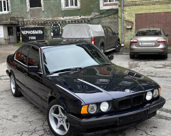 Синий БМВ 5 Серия, объемом двигателя 2 л и пробегом 500 тыс. км за 3750 $, фото 4 на Automoto.ua