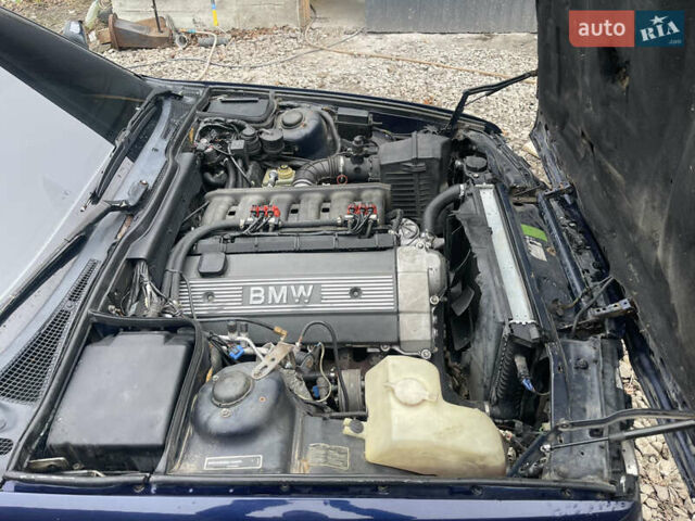 Синий БМВ 5 Серия, объемом двигателя 2.5 л и пробегом 552 тыс. км за 3500 $, фото 13 на Automoto.ua