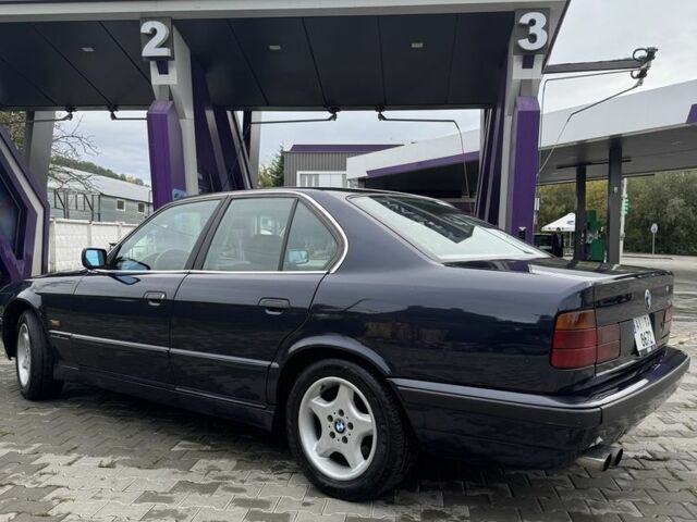 Синий БМВ 5 Серия, объемом двигателя 2 л и пробегом 490 тыс. км за 4300 $, фото 2 на Automoto.ua