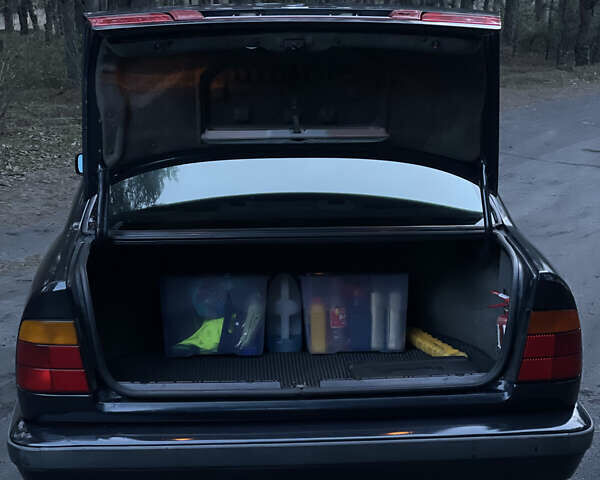 Синий БМВ 5 Серия, объемом двигателя 2 л и пробегом 362 тыс. км за 4100 $, фото 13 на Automoto.ua