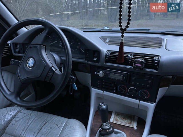 Синий БМВ 5 Серия, объемом двигателя 2 л и пробегом 362 тыс. км за 4100 $, фото 11 на Automoto.ua