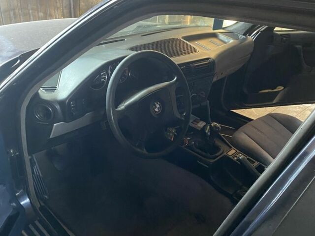 Синий БМВ 5 Серия, объемом двигателя 2 л и пробегом 500 тыс. км за 1200 $, фото 5 на Automoto.ua