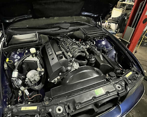 Синий БМВ 5 Серия, объемом двигателя 2 л и пробегом 405 тыс. км за 4999 $, фото 31 на Automoto.ua