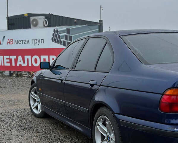 Синий БМВ 5 Серия, объемом двигателя 2 л и пробегом 650 тыс. км за 3999 $, фото 3 на Automoto.ua