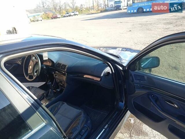 Синій БМВ 5 Серія, об'ємом двигуна 2.8 л та пробігом 350 тис. км за 3750 $, фото 19 на Automoto.ua