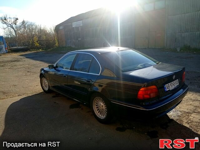 Синій БМВ 5 Серія, об'ємом двигуна 2.8 л та пробігом 350 тис. км за 3750 $, фото 2 на Automoto.ua