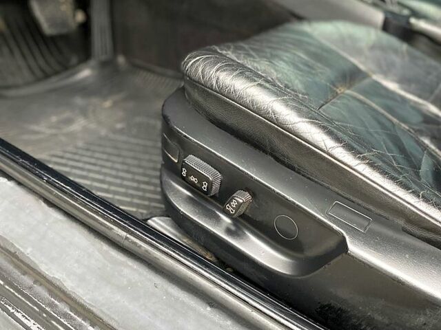 Синий БМВ 5 Серия, объемом двигателя 2.5 л и пробегом 320 тыс. км за 4000 $, фото 9 на Automoto.ua