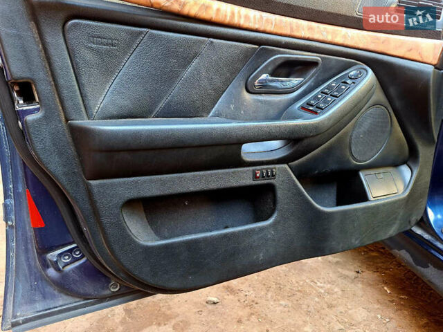 Синий БМВ 5 Серия, объемом двигателя 2 л и пробегом 405 тыс. км за 4999 $, фото 25 на Automoto.ua