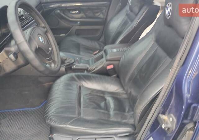 Синий БМВ 5 Серия, объемом двигателя 2.8 л и пробегом 362 тыс. км за 3999 $, фото 10 на Automoto.ua