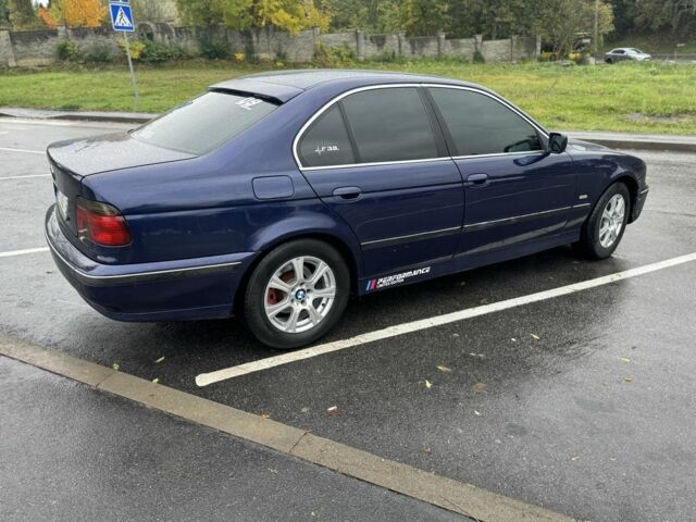 Синій БМВ 5 Серія, об'ємом двигуна 2.8 л та пробігом 300 тис. км за 3300 $, фото 14 на Automoto.ua