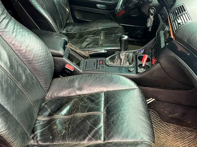 Синій БМВ 5 Серія, об'ємом двигуна 2.8 л та пробігом 250 тис. км за 3000 $, фото 5 на Automoto.ua