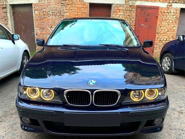 Синий БМВ 5 Серия, объемом двигателя 2.5 л и пробегом 302 тыс. км за 3300 $, фото 2 на Automoto.ua