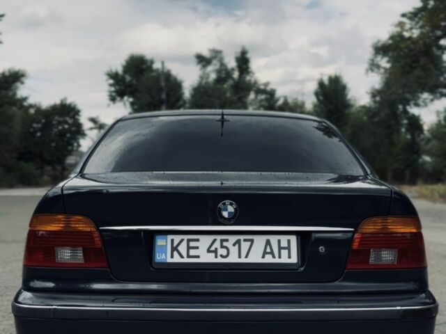 Синий БМВ 5 Серия, объемом двигателя 2 л и пробегом 400 тыс. км за 5500 $, фото 5 на Automoto.ua