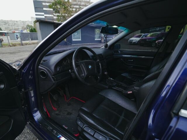 Синий БМВ 5 Серия, объемом двигателя 2.8 л и пробегом 332 тыс. км за 4350 $, фото 3 на Automoto.ua