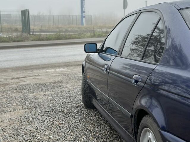 Синій БМВ 5 Серія, об'ємом двигуна 2 л та пробігом 3 тис. км за 3999 $, фото 4 на Automoto.ua