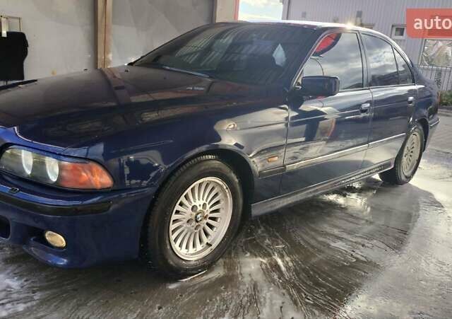 Синий БМВ 5 Серия, объемом двигателя 2.8 л и пробегом 362 тыс. км за 3999 $, фото 7 на Automoto.ua