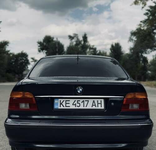 Синий БМВ 5 Серия, объемом двигателя 2 л и пробегом 400 тыс. км за 5500 $, фото 4 на Automoto.ua