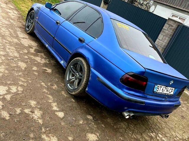 Синій БМВ 5 Серія, об'ємом двигуна 2.8 л та пробігом 250 тис. км за 3000 $, фото 4 на Automoto.ua