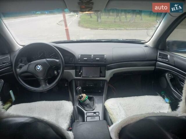 Синій БМВ 5 Серія, об'ємом двигуна 2.5 л та пробігом 415 тис. км за 3299 $, фото 5 на Automoto.ua