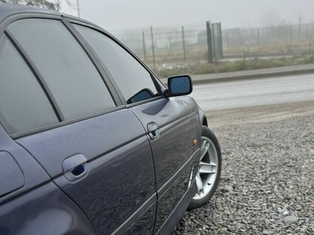 Синій БМВ 5 Серія, об'ємом двигуна 2 л та пробігом 3 тис. км за 3999 $, фото 5 на Automoto.ua