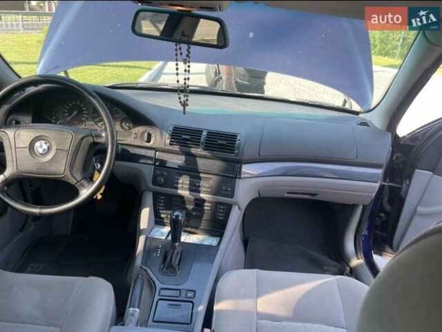 Синий БМВ 5 Серия, объемом двигателя 2.8 л и пробегом 343 тыс. км за 3900 $, фото 2 на Automoto.ua