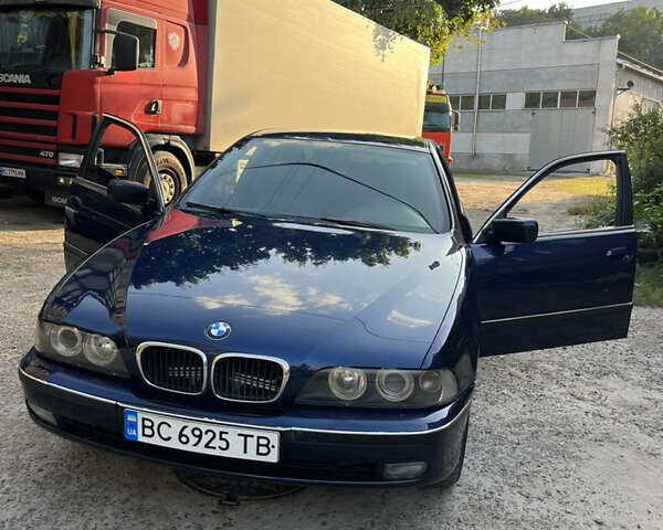 Синий БМВ 5 Серия, объемом двигателя 2 л и пробегом 405 тыс. км за 4999 $, фото 3 на Automoto.ua