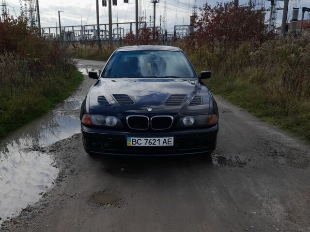 Синий БМВ 5 Серия, объемом двигателя 2 л и пробегом 292 тыс. км за 1699 $, фото 1 на Automoto.ua
