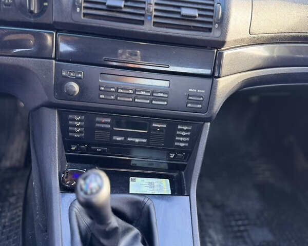 Синий БМВ 5 Серия, объемом двигателя 1.99 л и пробегом 280 тыс. км за 4000 $, фото 11 на Automoto.ua