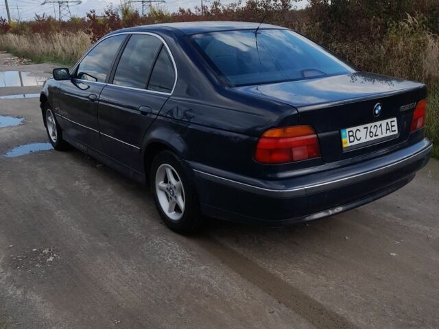 Синий БМВ 5 Серия, объемом двигателя 2 л и пробегом 292 тыс. км за 1699 $, фото 2 на Automoto.ua