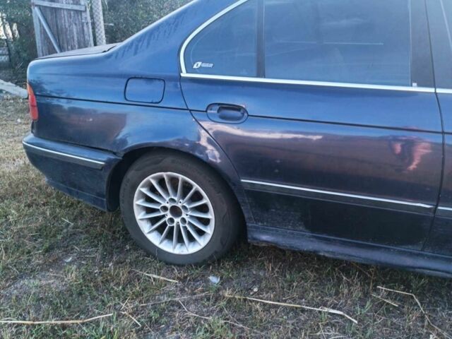 Синий БМВ 5 Серия, объемом двигателя 2 л и пробегом 250 тыс. км за 600 $, фото 2 на Automoto.ua